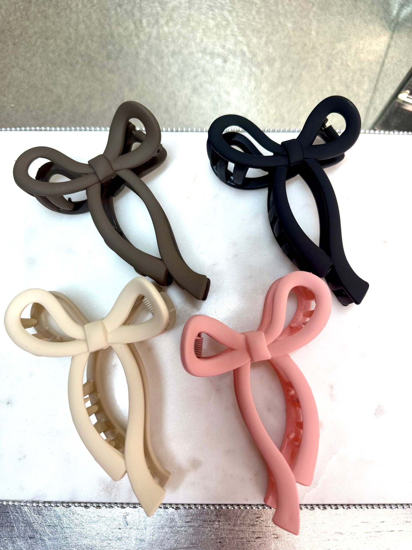 Plastic Bow Hair Clip